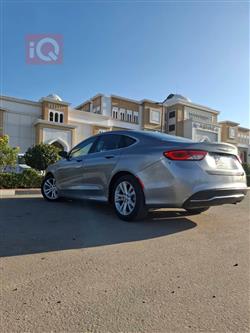 کرایسلەر 200